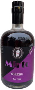 liquore di mirto rosso screbu, ottenuto dall'infusione idroalcolica di bacche di mirto rosso mature, sardegna,